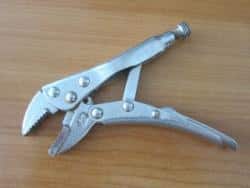 thai language mole grips